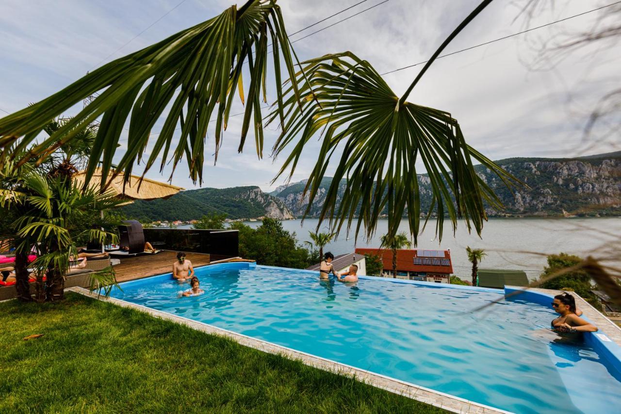 Rex Infinity View 4* Cazanele Dunarii Dubova Extérieur photo